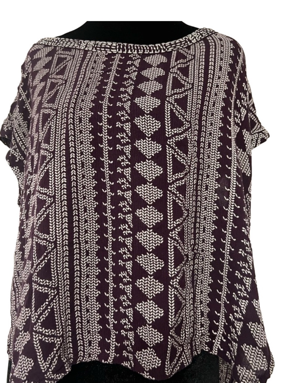 Velvet by Graham & Spencer Purple Geometric Blouse XS